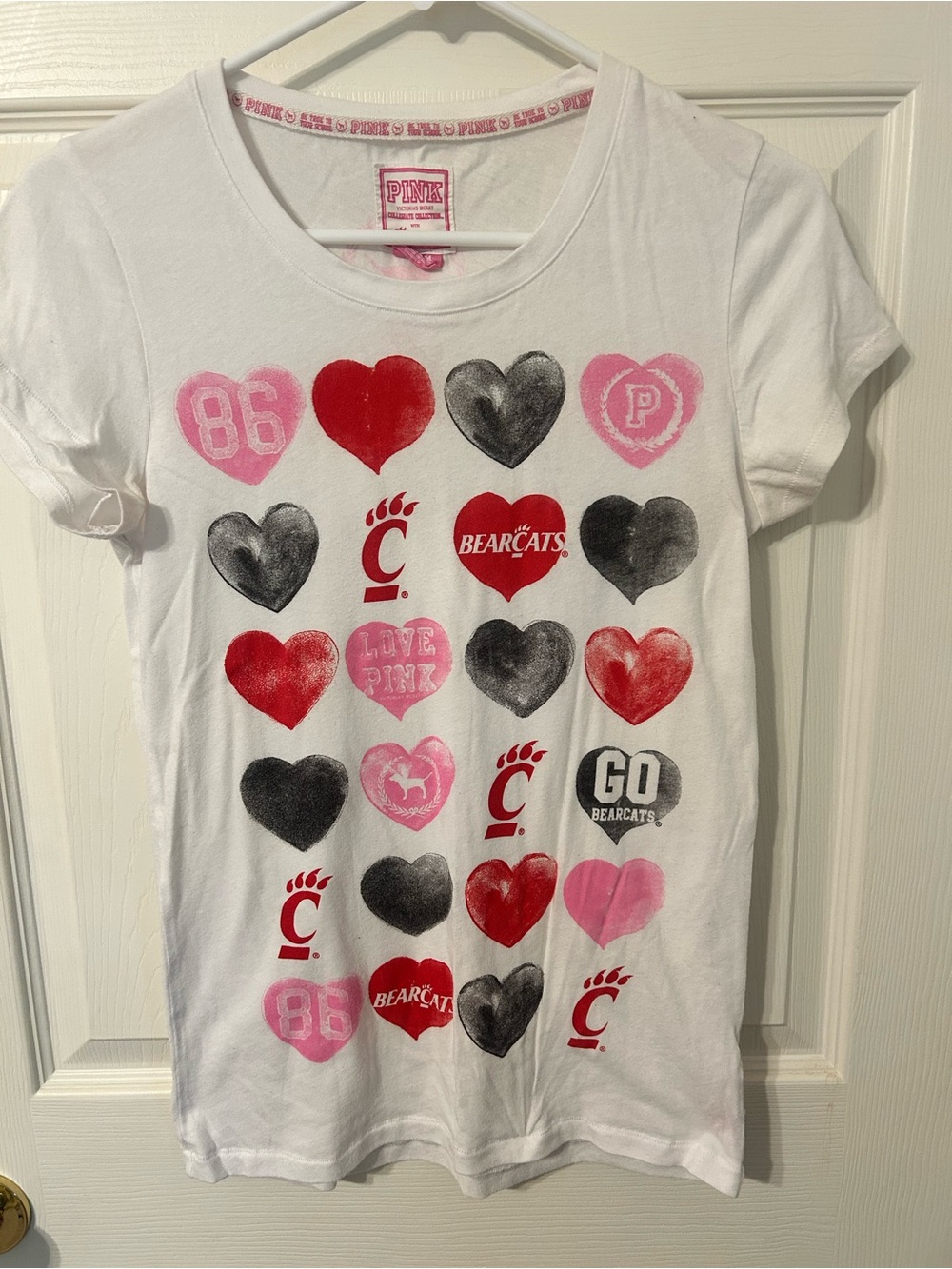 Women’s, Victoria's Secret PINK, UC Bearcats, Short Sleeve Tee with Hearts, Med